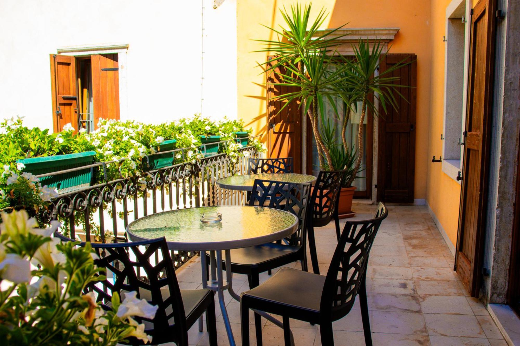 Hotel Dependance Silvestro Γκάρντα Εξωτερικό φωτογραφία
