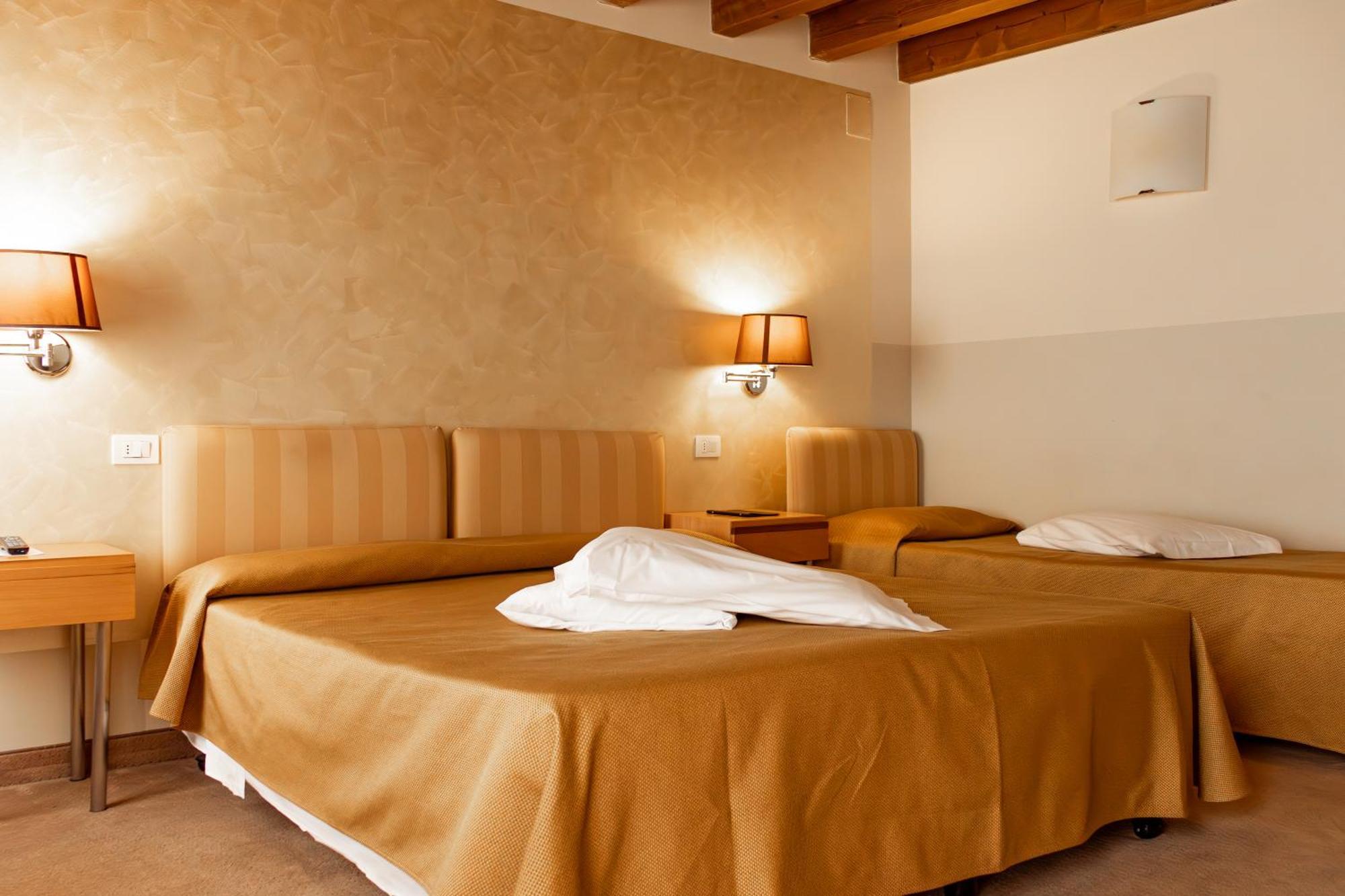 Hotel Dependance Silvestro Γκάρντα Εξωτερικό φωτογραφία